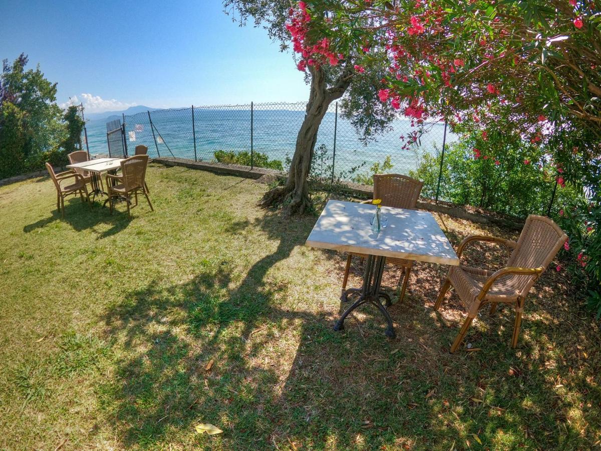 Sivinos Camping Boutique مانربا ديل جاردا المظهر الخارجي الصورة
